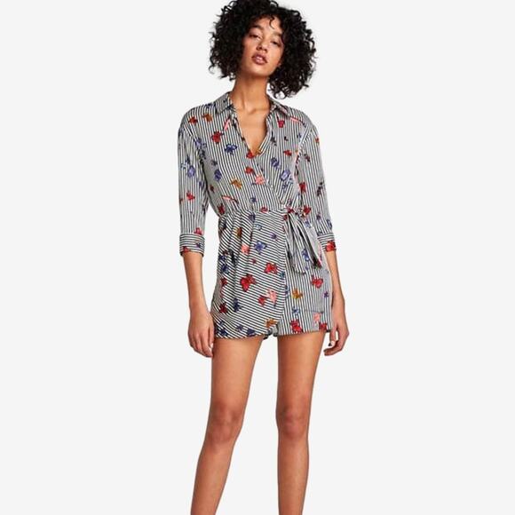 Zara Butterfly Romper Size XS Striped Casual Chic Playful Summer Vacation - Picture 3 of 4